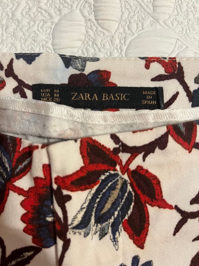 Pantalón estampado flores