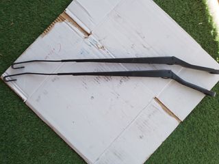 Brazos limpia parabrisas