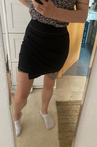 Falda asimetrica nueva ZARA
