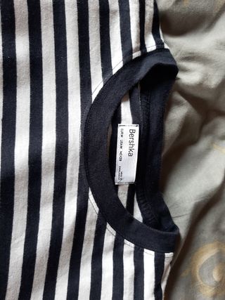 2 Camisetas M MassimoDutti y Bershka