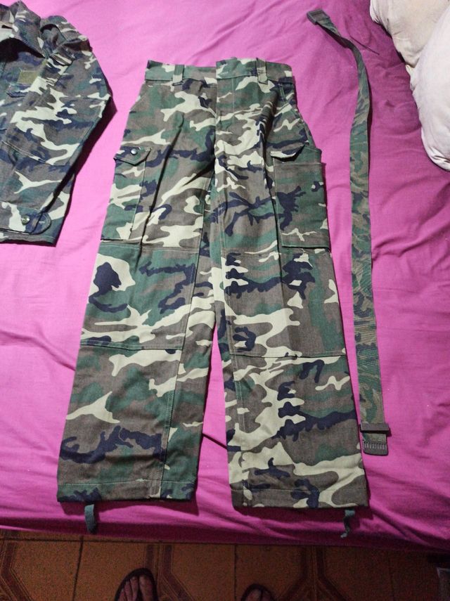 traje militar,a estrenar 