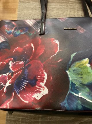 Bolso grande desigual