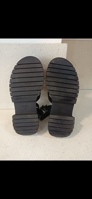 Sandalias Bershka 