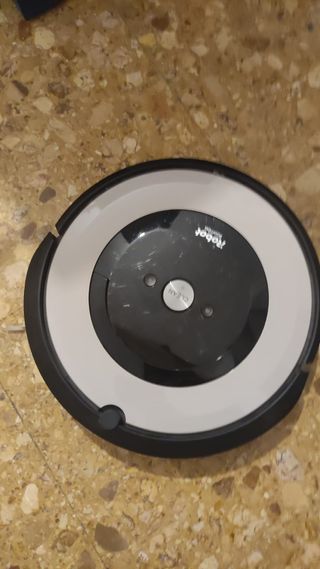 ROBOT ROOMBA E5