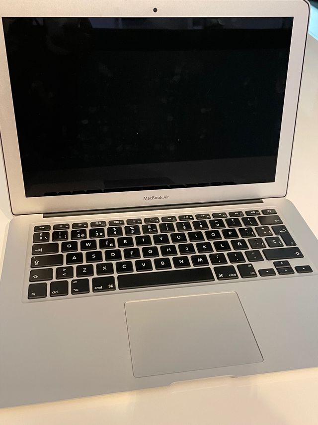 Macbook Air 13”, 1.3GHz, 4GB, 128GB (2013)