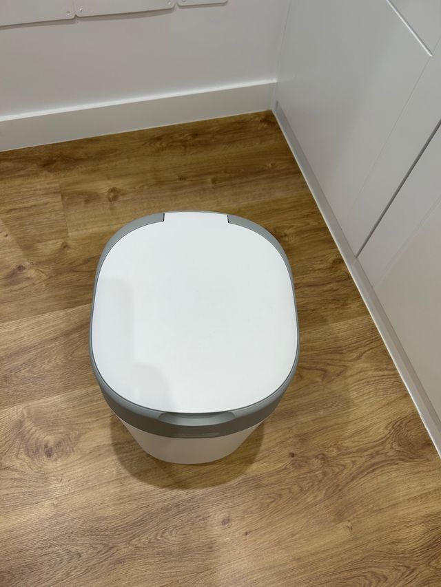 Contenedor de pañales tommee tippee