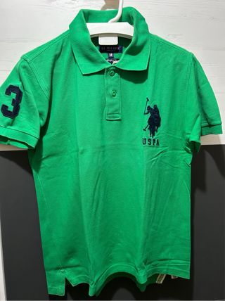 Polo "U.S. Polo ASSN". Color Verde. Talla M.