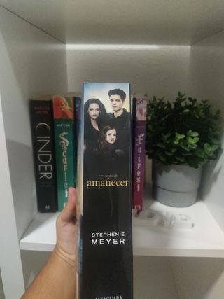 LIBRO AMANECER, SAGA CREPUSCULO
