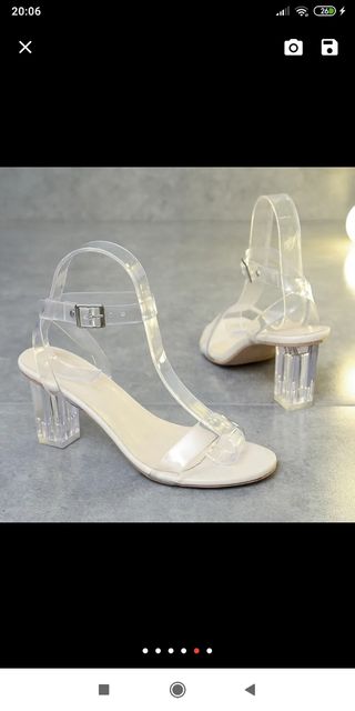 Sandalias transparentes casi nuevas