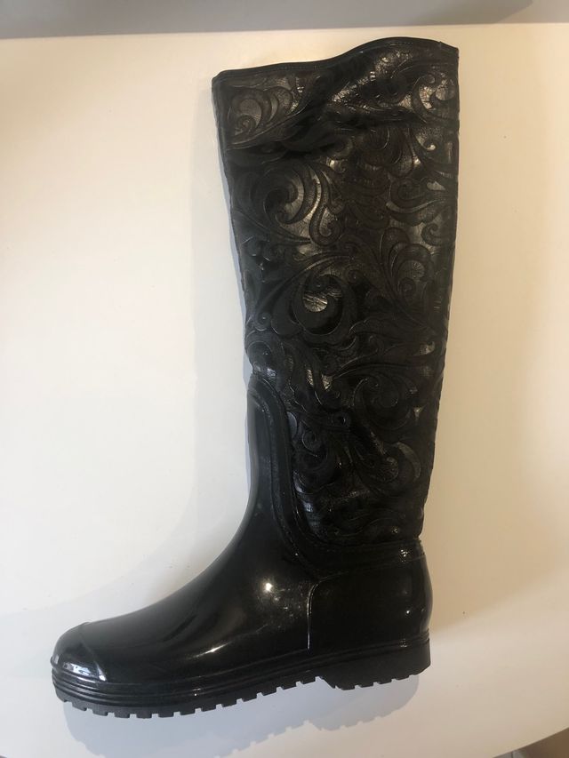 Botas de agua negras diseño único