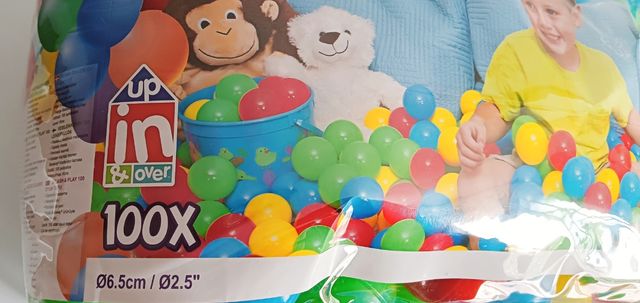 Parque de bolas con casita