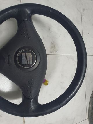 Volante Seat Ibiza 6K2 cuero+Airbag