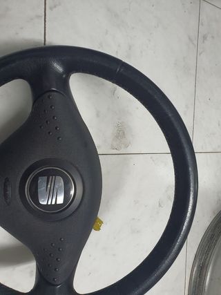 Volante Seat Ibiza 6K2 cuero+Airbag