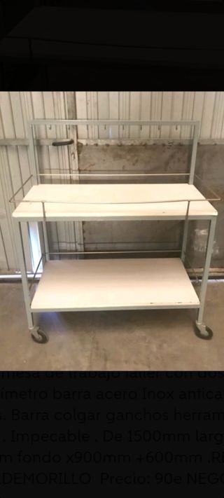 Mesa de trabajo con ruedas 