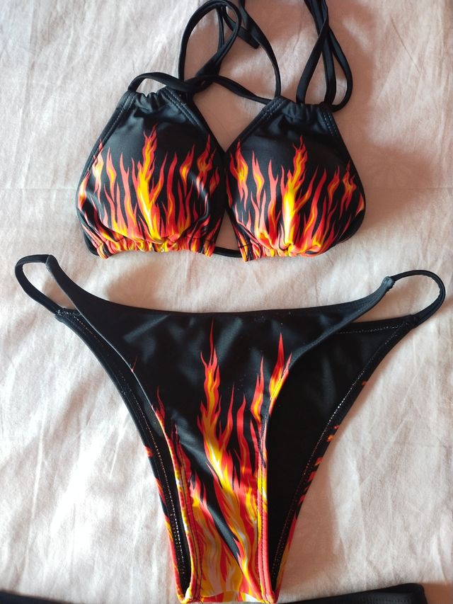 bikini con pantaloni antincendio