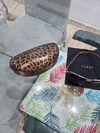 Gafas de sol guess