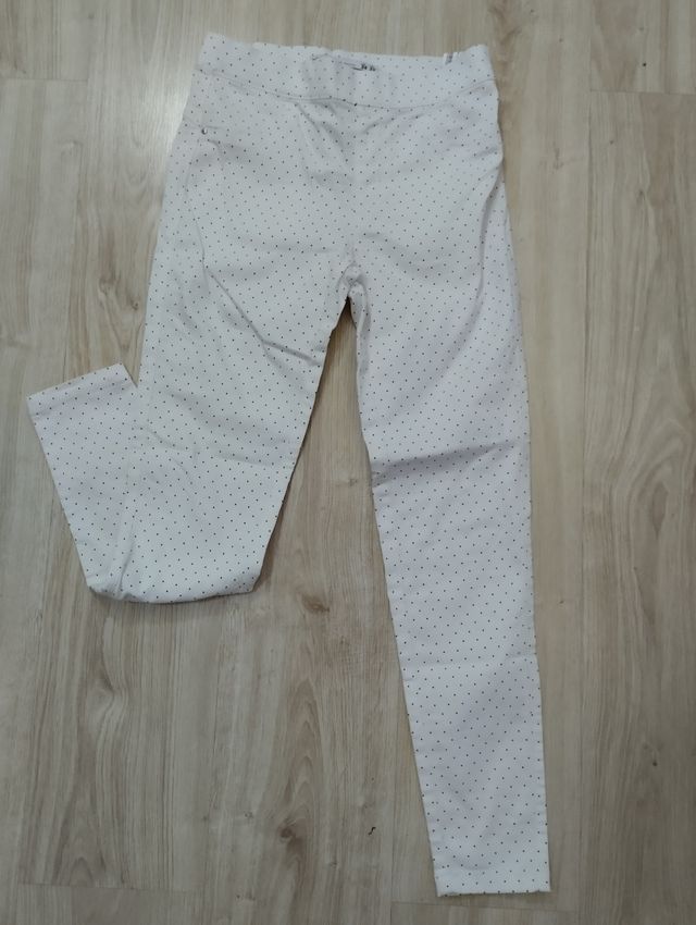Pantalón de lunares de Lefties