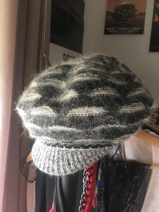 Gorro de lana gris