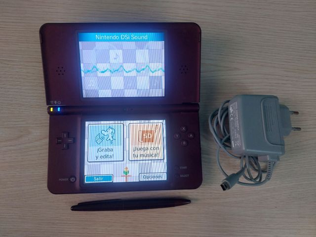 NINTENDO DS XL