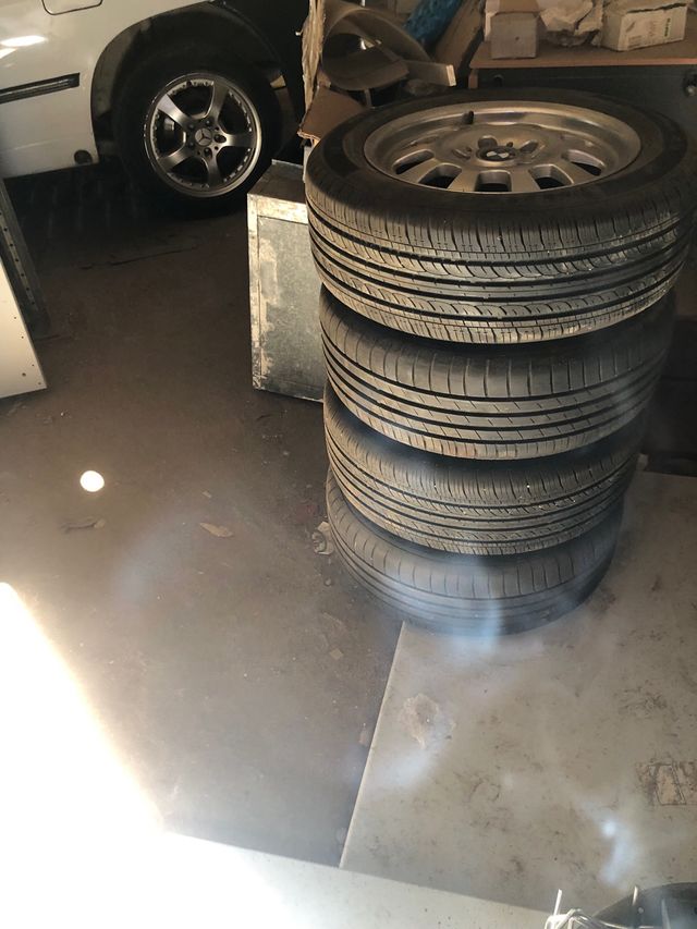 Llantas de aluminio y cubiertas