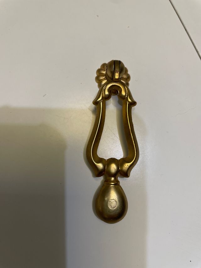 Tiradores oro envejecido