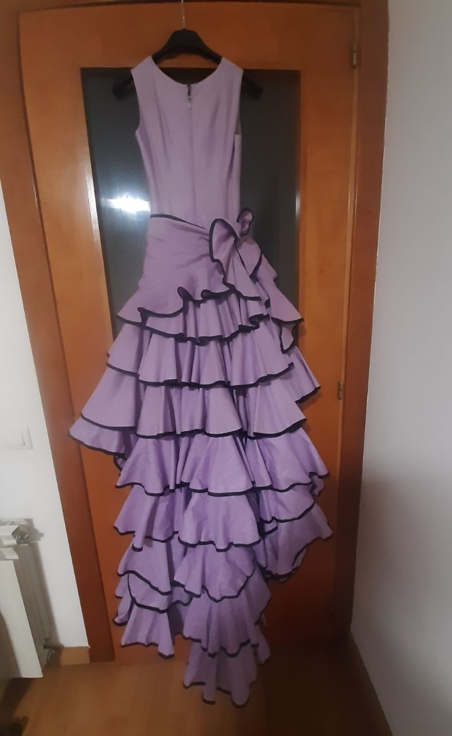 Vestido cola flamenco