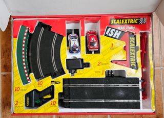 SCALEXTRIC RAC RALLY 2000 con EXTRAS
