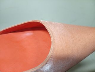 Zapato salón color naranja. NUEVO