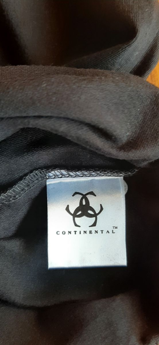 Camiseta negra algodón estampada CALIDAD