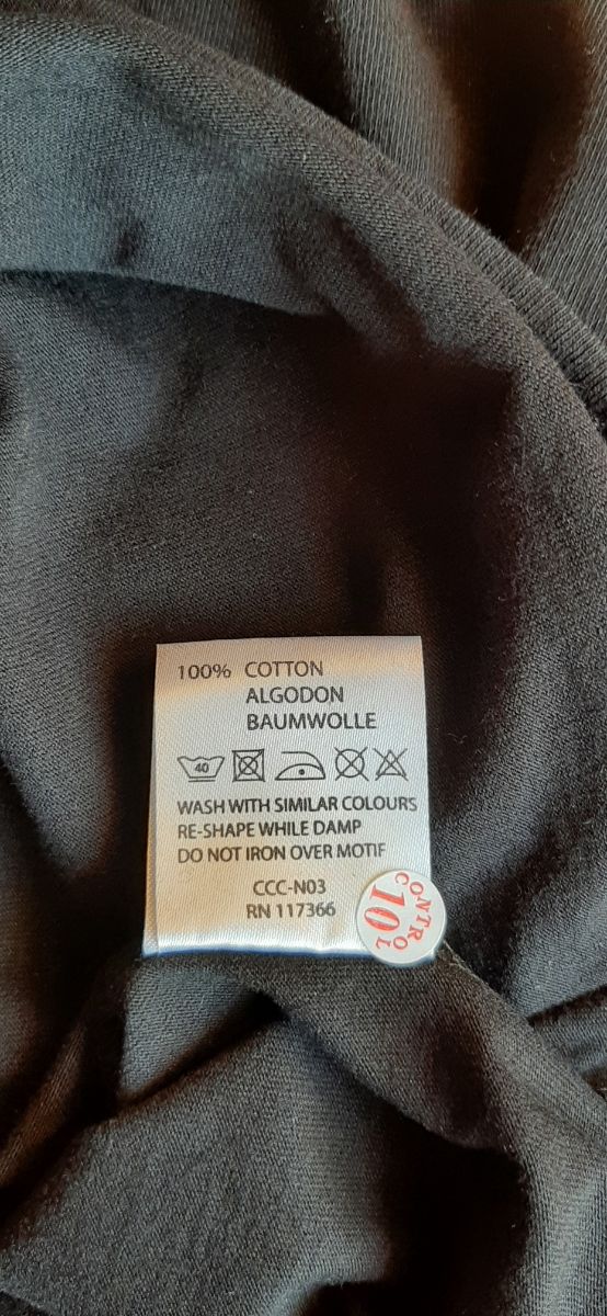 Camiseta negra algodón estampada CALIDAD