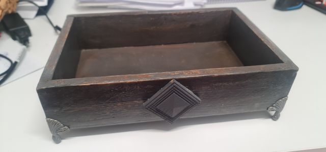 Caja decorada para baño