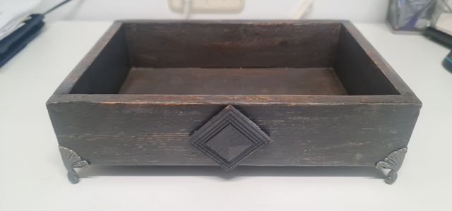 Caja decorada para baño