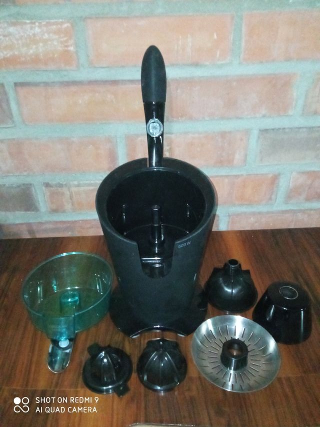 Exprimidor eléctrico Cecotec