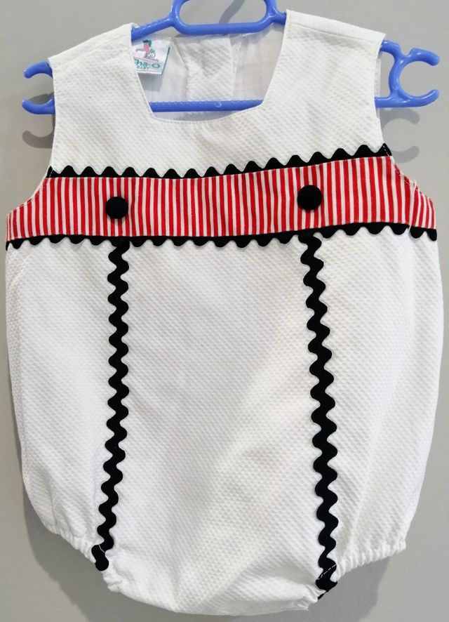 Precioso pelele unisex