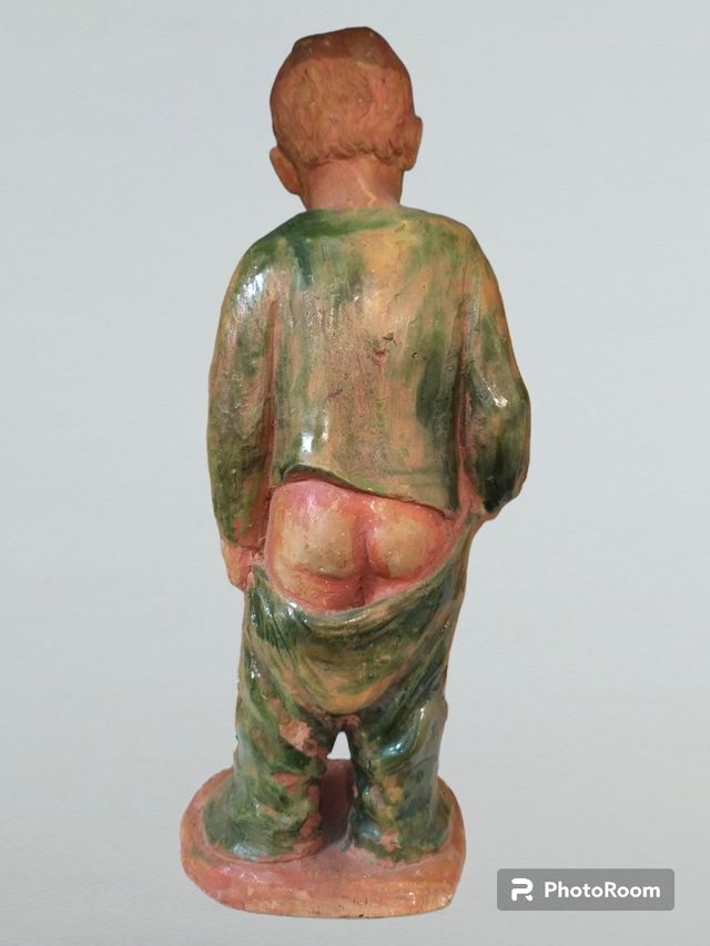 Escultura Niño en pijama