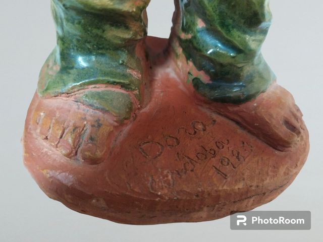 Escultura Niño en pijama