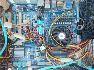 Placa base Gigabite GA-880GA-UD3H