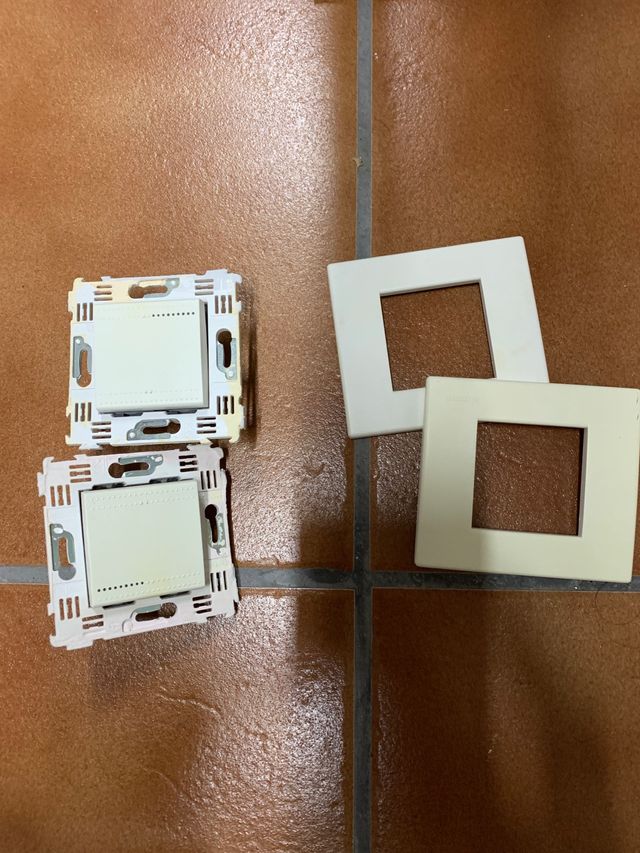 Embellecedores interruptores Bticino