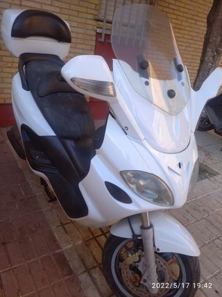 Despiece Moto Piaggio X9 500 ABS 2005 .