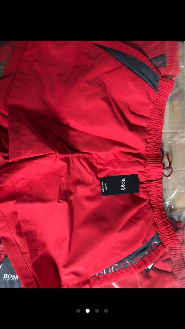 bañador Hugo Boss XXL nuevo 42 cms de ancho