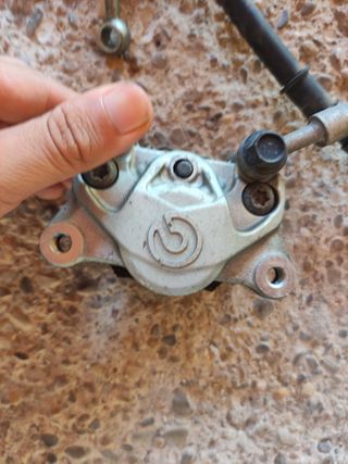 Latiguillo freno trasero Yamaha xmax 125cc 2014