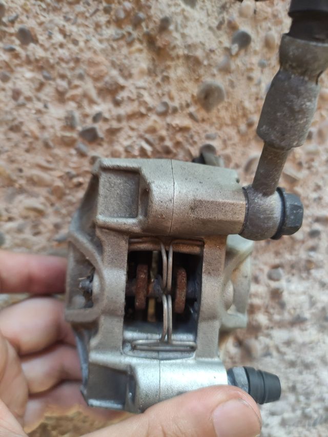 Latiguillo freno trasero Yamaha xmax 125cc 2014