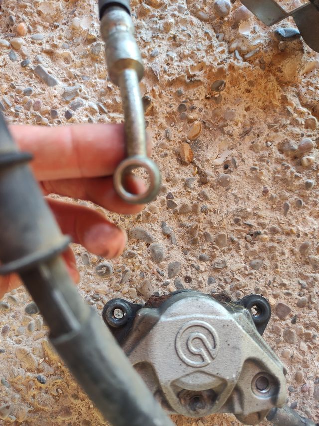 Latiguillo freno trasero Yamaha xmax 125cc 2014