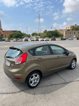 Ford Fiesta (83.000 Km, 2013)