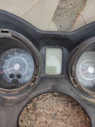 Velocimetro Yamaha xmax 250cc (2010/12)