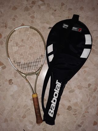 Lote de tres raquetas y dos fundas de tenis