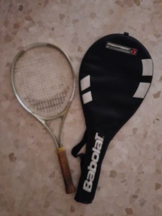 Lote de tres raquetas y dos fundas de tenis