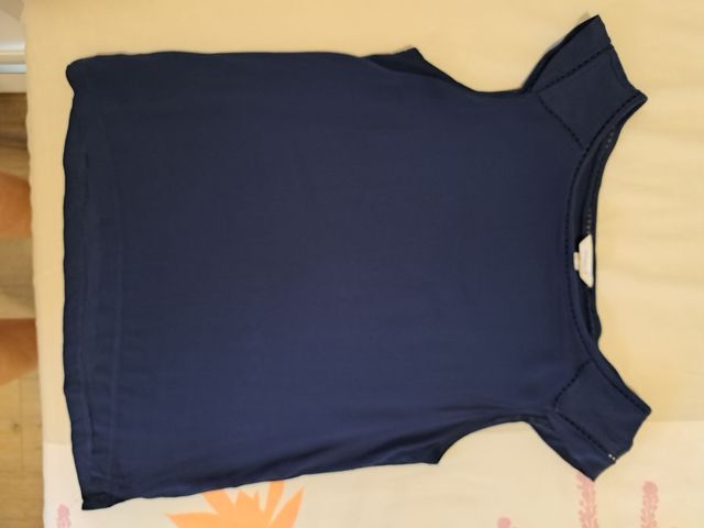 Conjunto pantalón y camisa. Tela fresquita