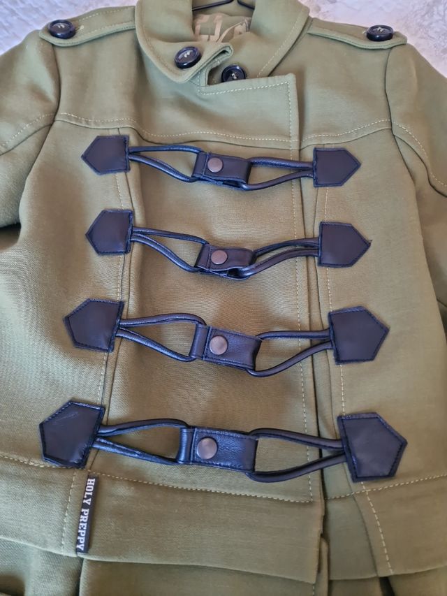 Gabardina highly preppy