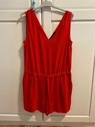 Mono rojo de Zara